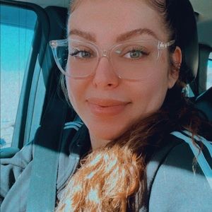 Meet your Posher, Briana